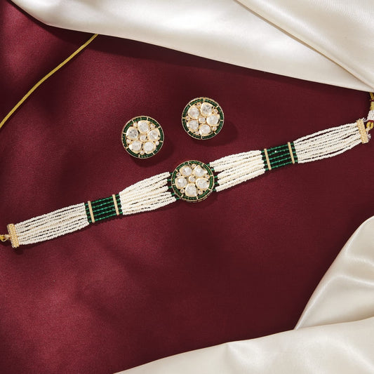 BEENA KUNDAN CHOKER SET WITH GREEN & WHITE PEARLS