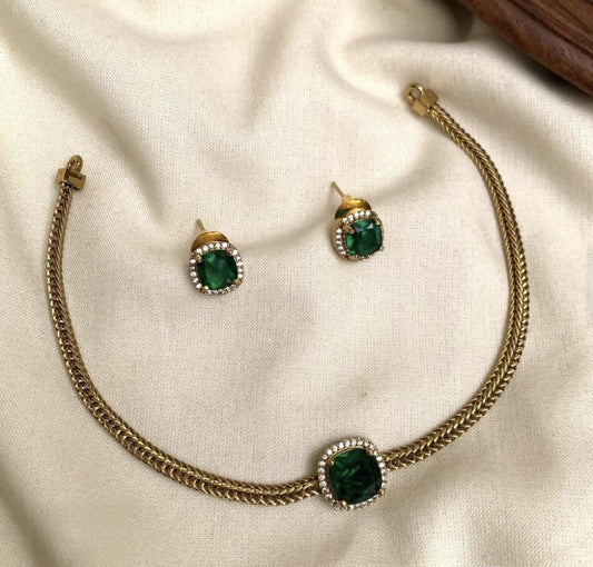 Keshavi Emerald Set