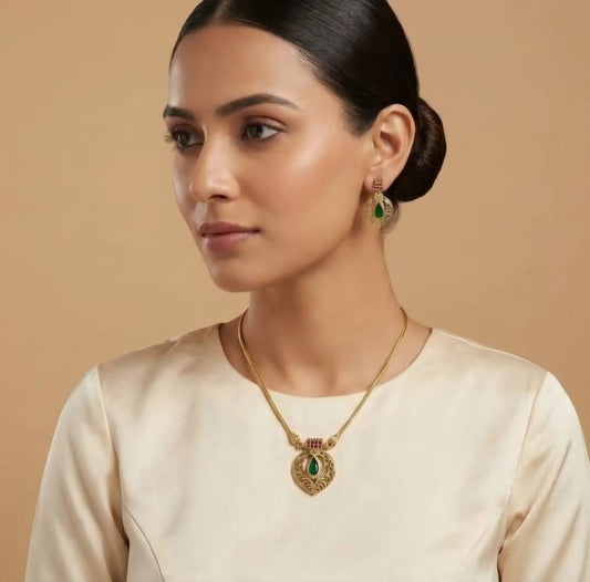 Girari  Gold set