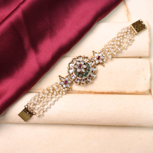Kanika Pearl Bracelet (Emerald Green)