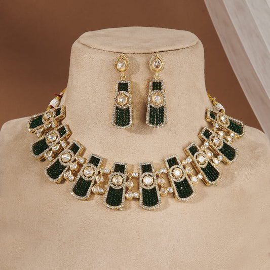 HEER KUNDAN SET WITH EMERALD GREEN PEARLS & Z STONE